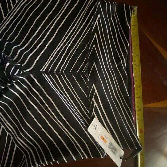 NWT Calvin Klein Performance Cropped  Leggings - Picture 7 of 10